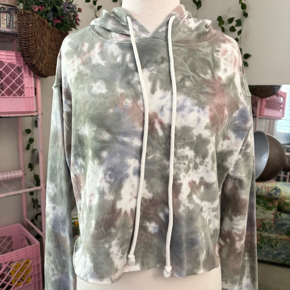 Wild Fable Tie Dye Cropped Hoodie Green Neutral Wash Soft Cozy Sweatshirt XS - Picture 3 of 4